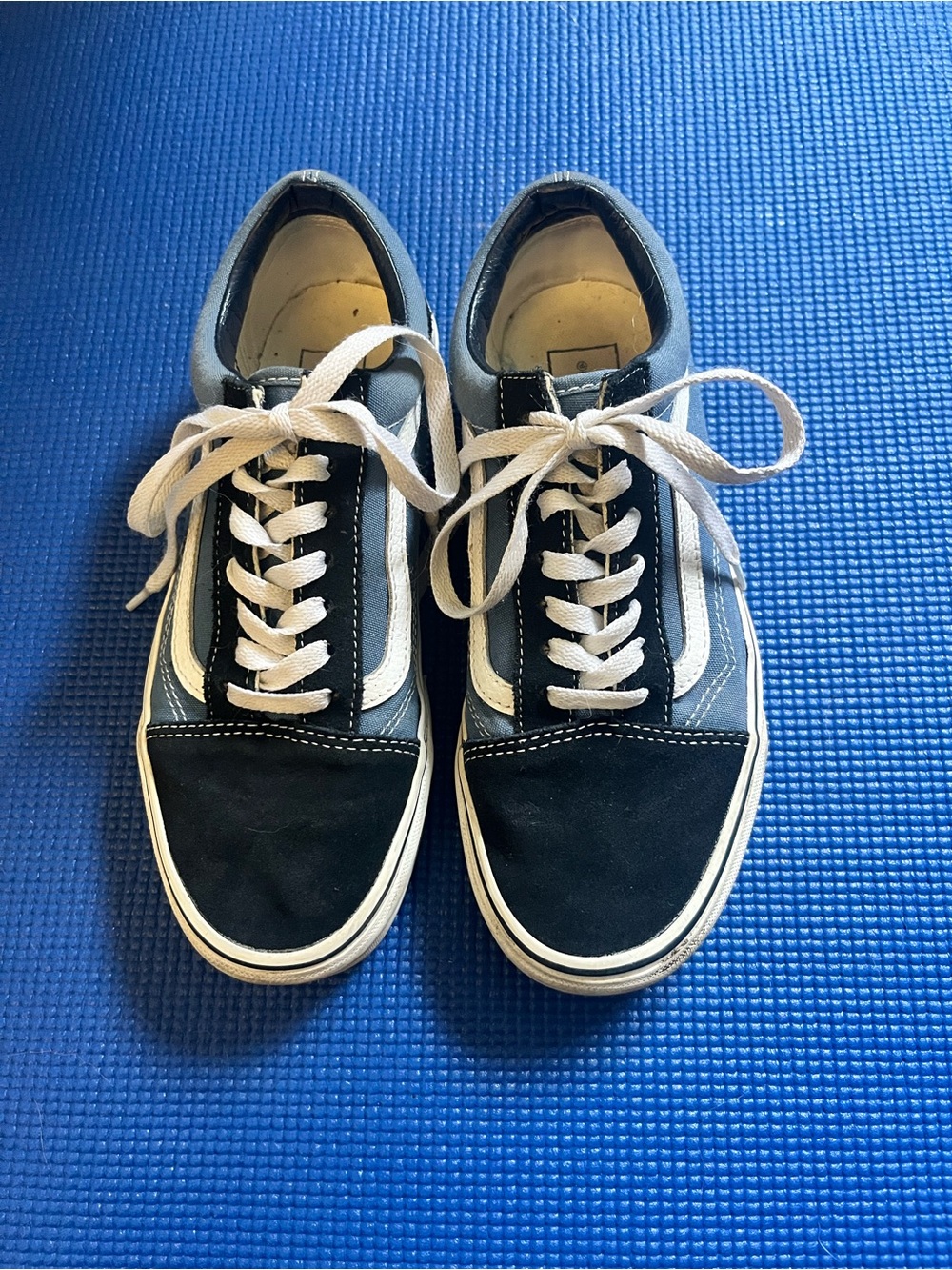 Vans Low-Top Lace-Up Sneakers - Black/Blue